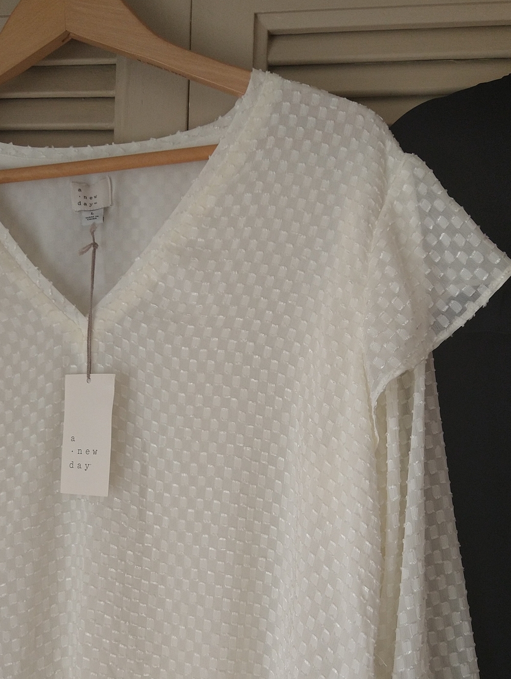 V-Neck Blouse Bundle @A New Day Cream +Calvin Klein Black Ruffle+Bat Sleeves - Picture 9 of 13